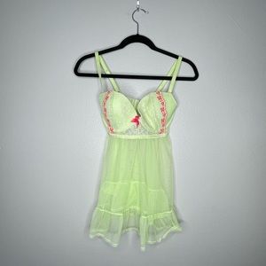 Victoria’s Secret Green Pink Lace Wired Lingerie Size 34D